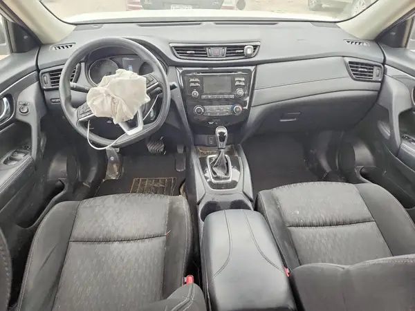 KNMAT2MT7HP573606 2017 NISSAN ROGUE - Image 8