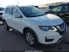 KNMAT2MT7HP585898 2017 NISSAN ROGUE