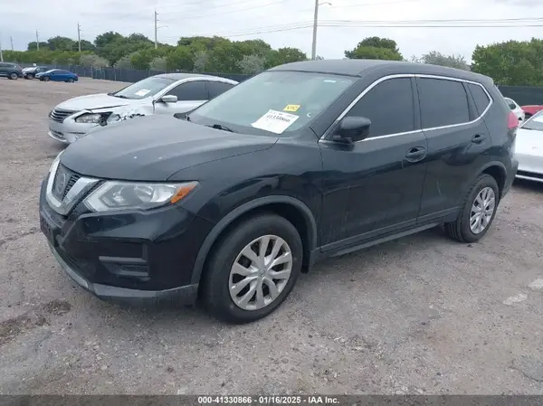 KNMAT2MT7HP585934 2017 NISSAN ROGUE - Image 2