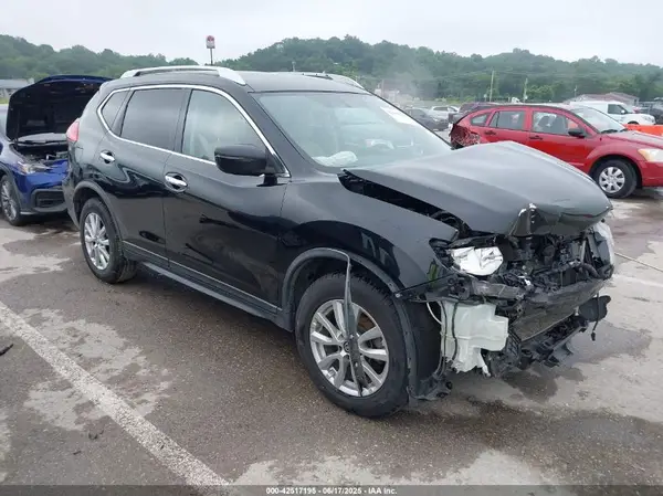 KNMAT2MT7HP589238 2017 NISSAN ROGUE - Image 1