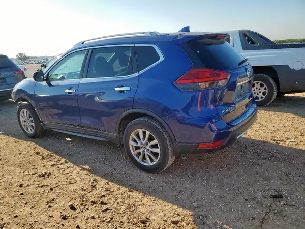 KNMAT2MT7HP600769 2017 NISSAN ROGUE - Image 2