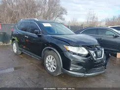 KNMAT2MT7HP606779 2017 NISSAN ROGUE