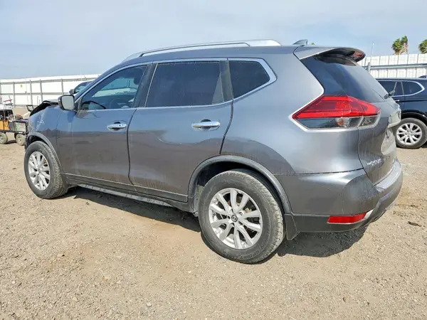 KNMAT2MT7HP610055 2017 NISSAN ROGUE - Image 2