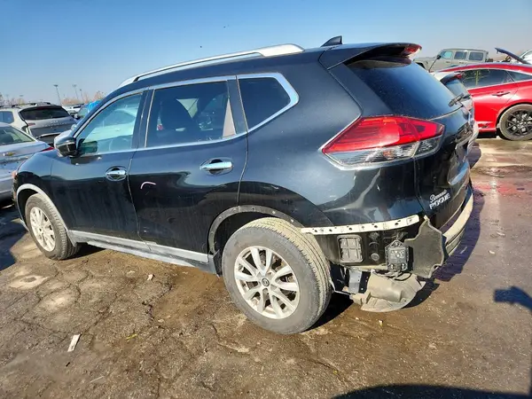 KNMAT2MT7HP611531 2017 NISSAN ROGUE - Image 2