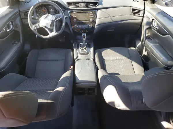 KNMAT2MT7HP613473 2017 NISSAN ROGUE - Image 8