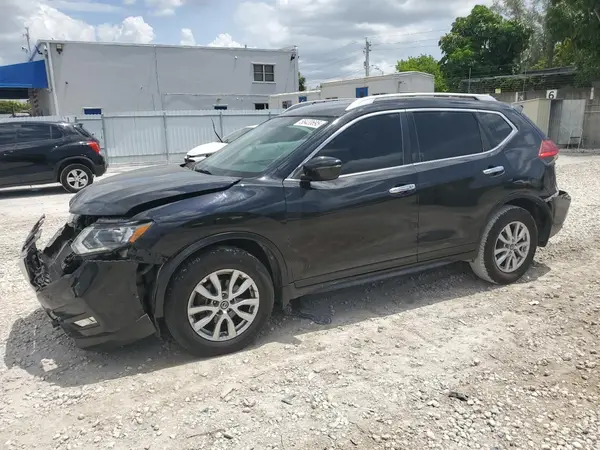 KNMAT2MT7HP616812 2017 NISSAN ROGUE - Image 1