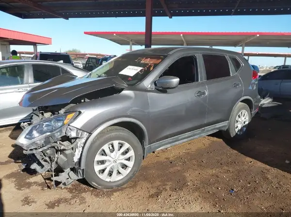 KNMAT2MT7HP617202 2017 NISSAN ROGUE - Image 2
