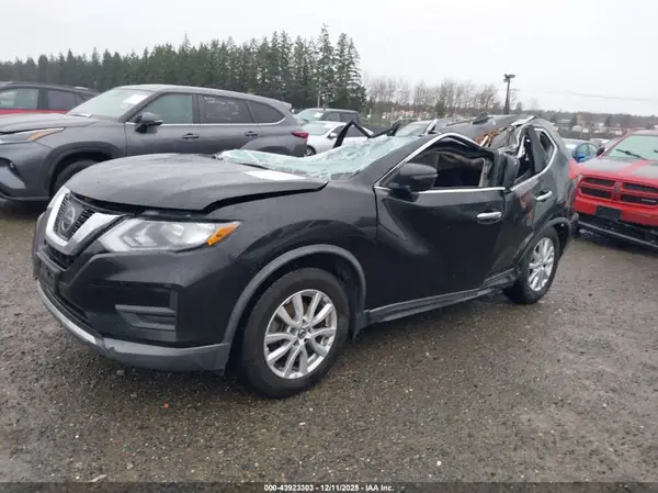 KNMAT2MT7HP618107 2017 NISSAN ROGUE - Image 2