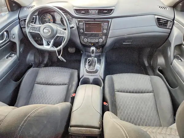 KNMAT2MT7JP501777 2018 NISSAN ROGUE - Image 8