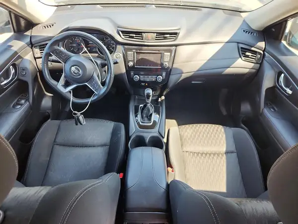 KNMAT2MT7JP502122 2018 NISSAN ROGUE - Image 8