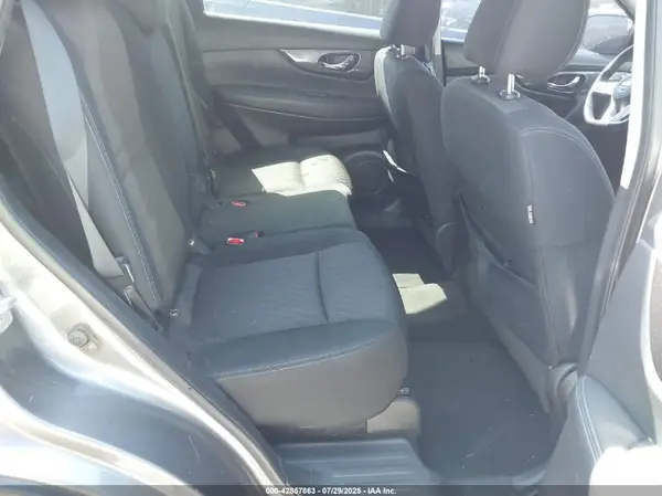KNMAT2MT7JP502847 2018 NISSAN ROGUE - Image 8