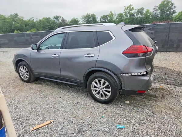 KNMAT2MT7JP505831 2018 NISSAN ROGUE - Image 2