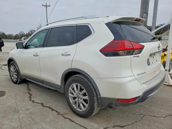 KNMAT2MT7JP513833 2018 NISSAN ROGUE - Image 2
