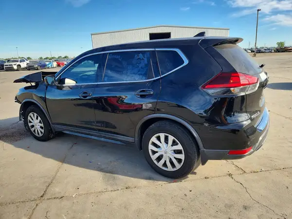 KNMAT2MT7JP513914 2018 NISSAN ROGUE - Image 2