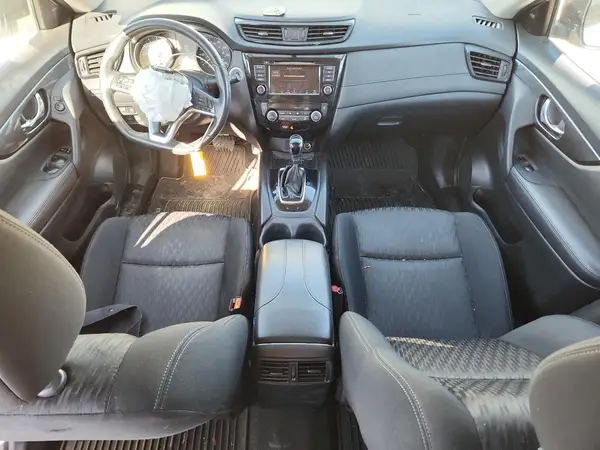 KNMAT2MT7JP525593 2018 NISSAN ROGUE - Image 8