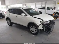 KNMAT2MT7JP526758 2018 NISSAN ROGUE