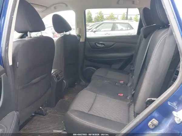 KNMAT2MT7JP527229 2018 NISSAN ROGUE - Image 8