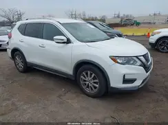 KNMAT2MT7JP527246 2018 NISSAN ROGUE