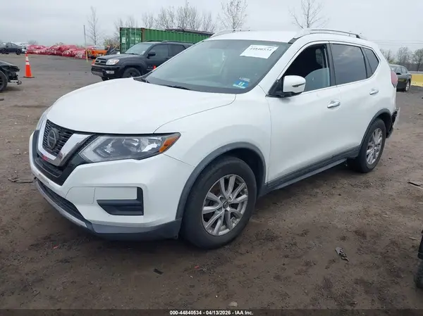 KNMAT2MT7JP527246 2018 NISSAN ROGUE - Image 2