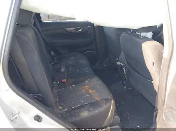 KNMAT2MT7JP528851 2018 NISSAN ROGUE - Image 8