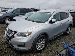 KNMAT2MT7JP529692 2018 NISSAN ROGUE