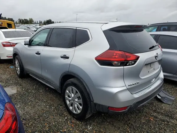 KNMAT2MT7JP529692 2018 NISSAN ROGUE - Image 2
