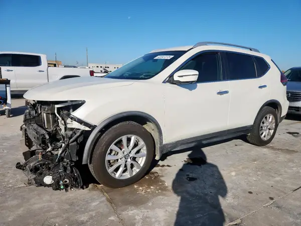 KNMAT2MT7JP530356 2018 NISSAN ROGUE - Image 1