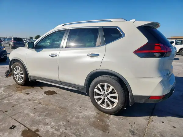 KNMAT2MT7JP530356 2018 NISSAN ROGUE - Image 2