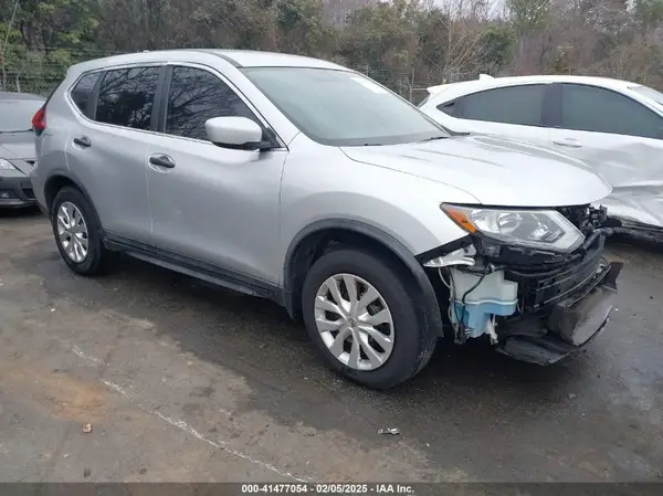 KNMAT2MT7JP532866 2018 NISSAN ROGUE - Image 1