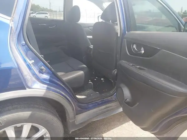 KNMAT2MT7JP533726 2018 NISSAN ROGUE - Image 8