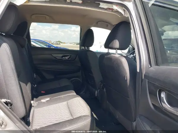 KNMAT2MT7JP535959 2018 NISSAN ROGUE - Image 8