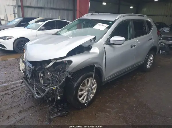 KNMAT2MT7JP537081 2018 NISSAN ROGUE - Image 2