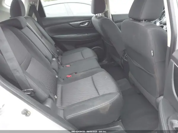KNMAT2MT7JP540644 2018 NISSAN ROGUE - Image 8