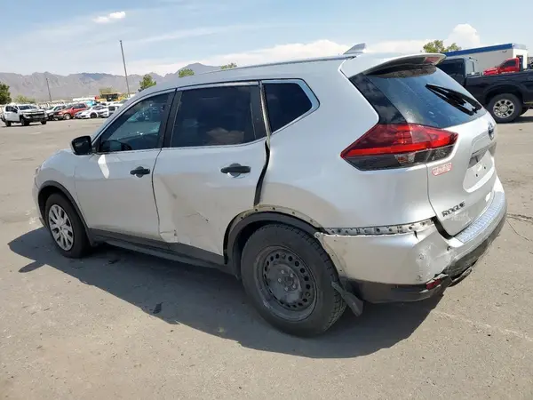 KNMAT2MT7JP540675 2018 NISSAN ROGUE - Image 2