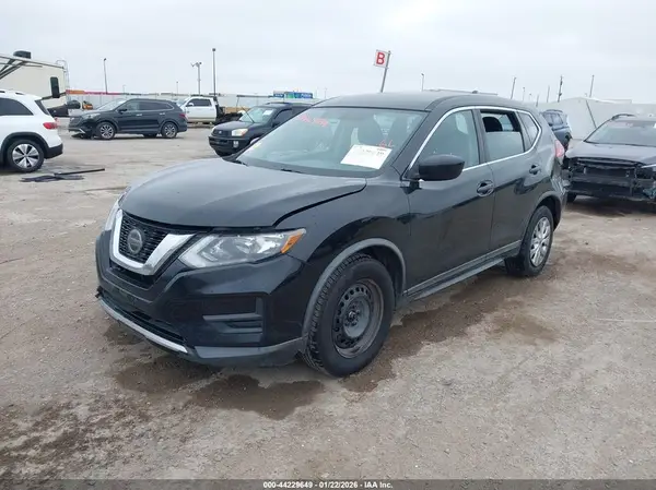 KNMAT2MT7JP545231 2018 NISSAN ROGUE - Image 2
