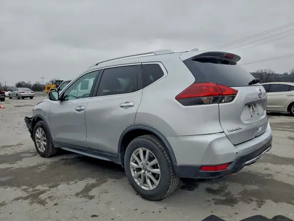 KNMAT2MT7JP545827 2018 NISSAN ROGUE - Image 2