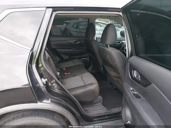 KNMAT2MT7JP549215 2018 NISSAN ROGUE - Image 8