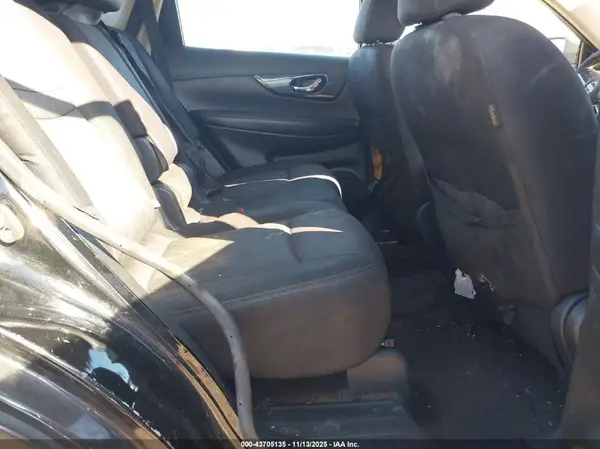 KNMAT2MT7JP551644 2018 NISSAN ROGUE - Image 8