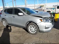 KNMAT2MT7JP558111 2018 NISSAN ROGUE