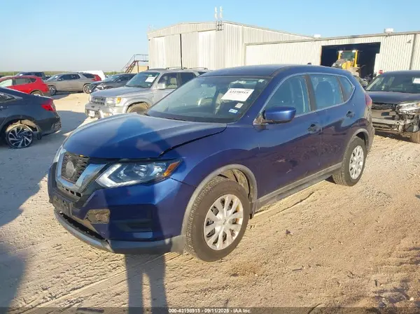 KNMAT2MT7JP558500 2018 NISSAN ROGUE - Image 2
