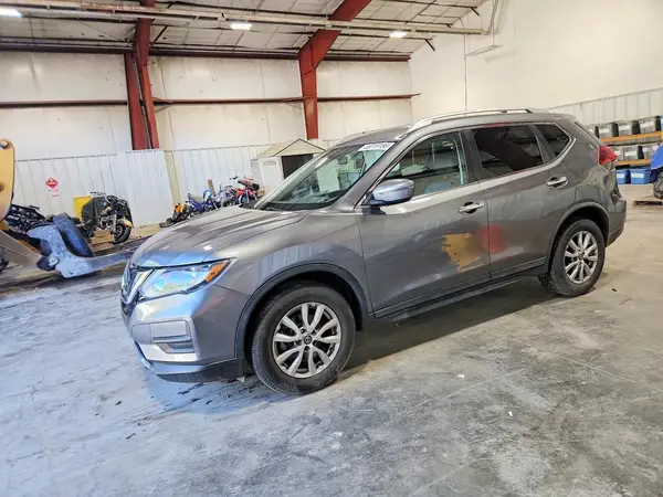 KNMAT2MT7JP562577 2018 NISSAN ROGUE - Image 1
