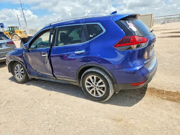 KNMAT2MT7JP563566 2018 NISSAN ROGUE - Image 2