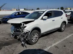 KNMAT2MT7JP564247 2018 NISSAN ROGUE