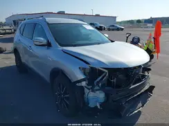 KNMAT2MT7JP564507 2018 NISSAN ROGUE
