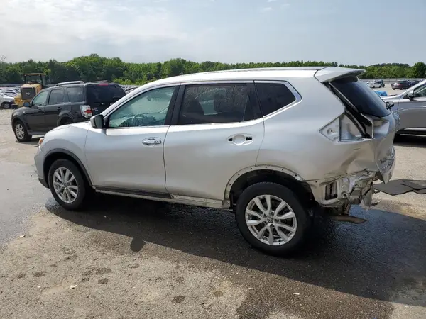 KNMAT2MT7JP565527 2018 NISSAN ROGUE - Image 2
