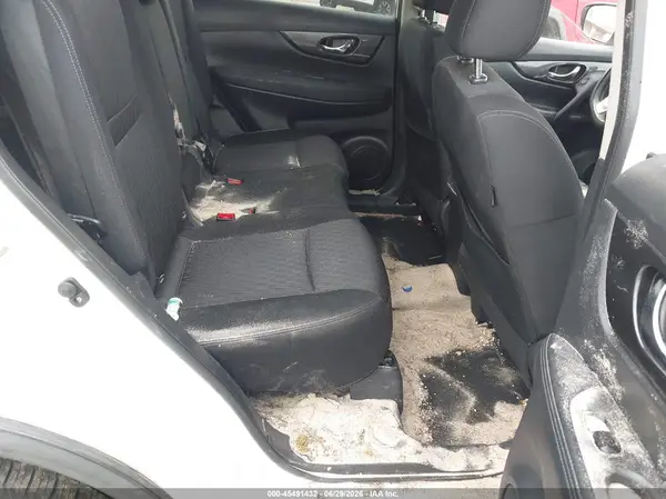 KNMAT2MT7JP570159 2018 NISSAN ROGUE - Image 8