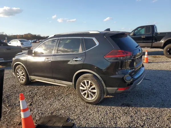 KNMAT2MT7JP576480 2018 NISSAN ROGUE - Image 2
