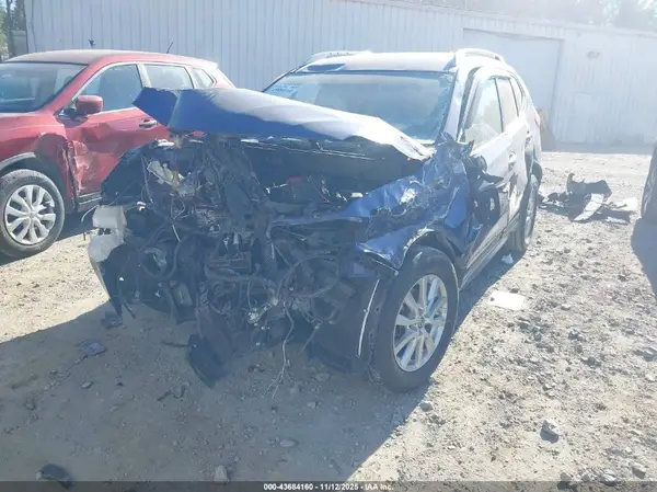 KNMAT2MT7JP578584 2018 NISSAN ROGUE - Image 2