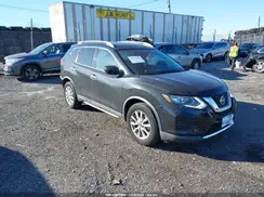 KNMAT2MT7JP581470 2018 NISSAN ROGUE