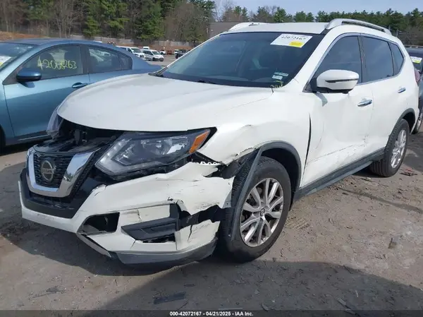 KNMAT2MT7JP583607 2018 NISSAN ROGUE - Image 2